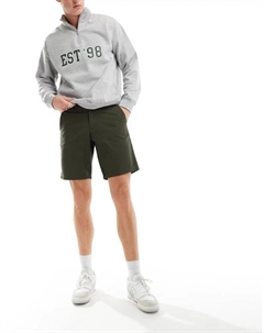 Шорты-чиносы узкого кроя цвета хаки с резинкой на талии и стандартной длины Asos