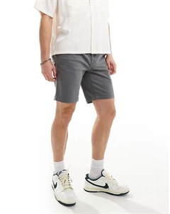 – Классические шорты серого цвета Scalpers