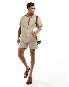 Свободная рубашка с короткими рукавами DESIGN фактурного цвета камня и воротником с лацканами в тон Asos