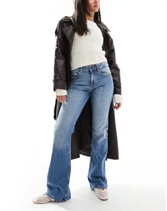 Джинсы bootcut с низкой посадкой в аутентичном средне-синем цвете Pull & bear