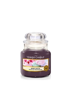 Ароматическая свеча Berry Mochi 104 Yankee candle