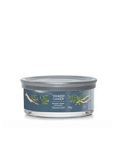 Ароматическая свеча Bayside Cedar 340 Yankee candle