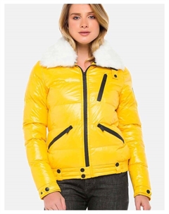 Пуховик Winterjacke mit Kunstfellkragen, цвет YELLOW Cipo&baxx