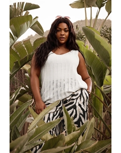 Вязаный жилет крючком, бежевый Yours