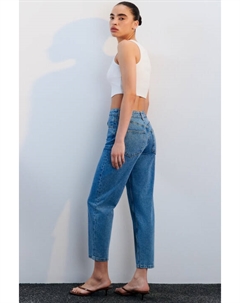 Джинсы mom fit укороченные с высокой посадкой Befree