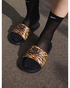 Мюли, цвет schwarz/hellbraun Nike