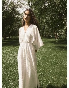 Платье приталенного силуэта Emka