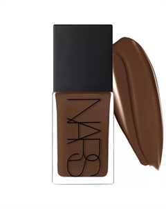 Светоотражающая тональная основа для ухода за кожей со средней степенью покрытия, цвет anguila Nars