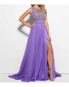 Платье с открытой спиной и декором в сиреневом цвете Mac duggal