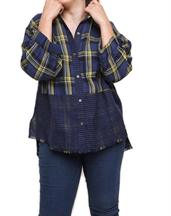 Клетчатый топ с потертостями в темно-синем цвете Umgee