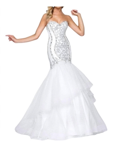 Платье выпускного вечера без бретелек в стиле русалки белого цвета Mac duggal