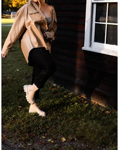 Куртка из кленовой кожи бежевого цвета Curve market