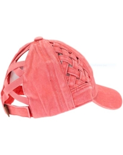 Плетеная корзина с крест-накрест шапка-пони в коралловом цвете C.c beanie