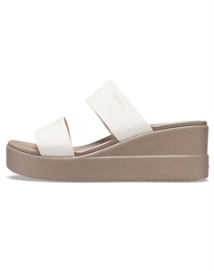 Шлепанцы и сланцы Brooklyn Lightweight Mushroom Gray Sandals Women's Crocs