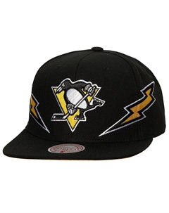 Мужская черная кепка Pittsburgh Penguins Double Trouble Lightning Snapback Mitchell and ness