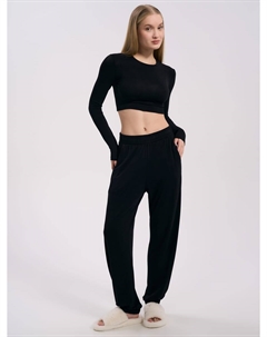 Пижама из вискозы с лонгсливом и брюками Твое