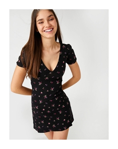 Мини-платье с цветочным принтом и V-образным вырезом с короткими рукавами и разрезом, черный Koton