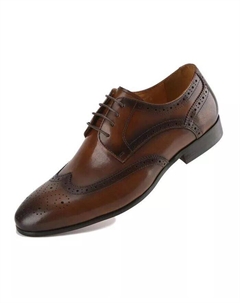 Мужские модельные туфли броги ручной работы из натуральной кожи с медальоном и крылышками, коричневый Gino vitale