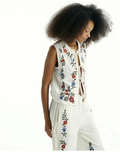 Вышитый топ со шнуровкой, цвет Crudo Сфера