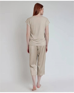 Короткая женская атласная пижама с кружевными деталями, кремовый Admas