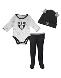 Комплект из трех предметов: боди с длинными рукавами, вязаная шапка с манжетами и штаны с логотипом Brooklyn Nets Dream Team для новорожденных и младенцев, белый и черный Outerstuff