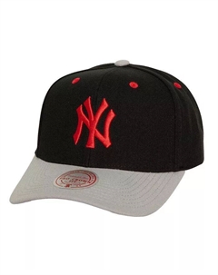 Мужская черная бейсболка New York Yankees Bred Pro Adjustable Mitchell and ness