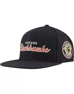 Кепка Mitchell Ness мужская черная Chicago Blackhawks Core Team Script 2.0 Snapback Mitchell and ness