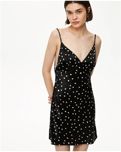 Платье мини в горох черного цвета 2mood