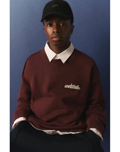 Рваный джемпер с заклепками, бургундия Pull & bear