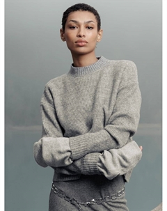 Трикотажный вязаный джемпер Твое