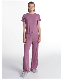 Домашний костюм с футболкой и брюками Твое