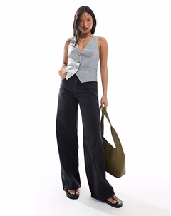 Джинсы Petite с высокой посадкой и широкими штанинами черного цвета Pull & bear