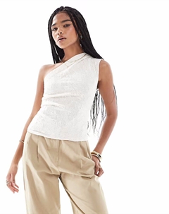 Текстурированный топ на одно плечо с асимметричным подолом цвета экрю Pull & bear