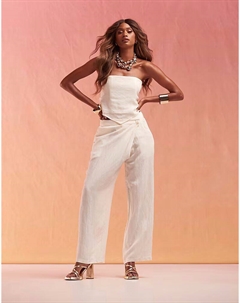 Брюки-комбинезон со складками и узором «елочка» кремового цвета Asos design