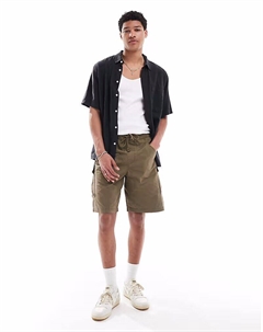 Короткие шорты-карго цвета хаки Pull & bear