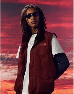 Куртка-трансформер North Face Utility красного цвета The north face