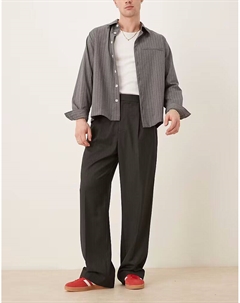 Широкие брюки со складками спереди в тонкую полоску темно-серого цвета и эластичной талией Asos design