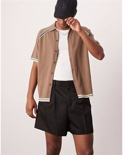 Широкие укороченные шорты черного цвета со складками спереди Asos design