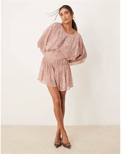 Комбинезон с лифом-хомутиком и плиссировкой, с цветочным принтом Asos design