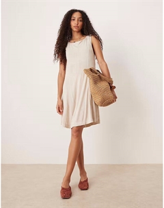 Теннисное мини-платье без рукавов кремового цвета Asos design