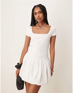 Мини-платье с квадратным вырезом, короткими рукавами и подолом-фонариком белого цвета Mango