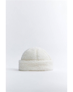 Шапка короткая из искусственного меха Befree