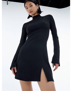 Облегающее мини платье с расклешенными рукавами Твое