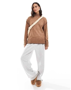 DESIGN – Светло-коричневый вязаный свитер с высоким воротником, отворотами и контрастной строчкой Asos