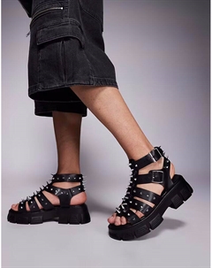 Сандалии-гладиаторы с заклепками на массивной подошве черного цвета Asos design