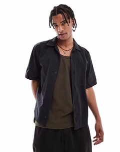 Рубашка с жатым фактурным воротником Revere черного цвета Pull & bear