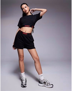 Футболка co-ord для дома черного цвета с красным логотипом на поясе Hugo red