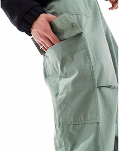 Парашютные брюки-карго зеленого цвета Asos design