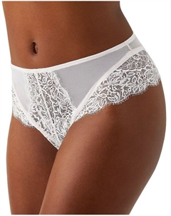 Это кружевное сетчатое танга It's On, белый B.tempt'd by wacoal