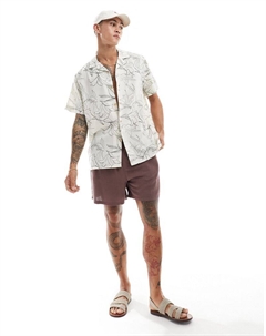 Свободная пляжная рубашка цвета экрю с сиреневым узором DESIGN Asos